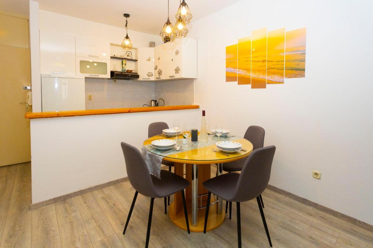 Apartman Angie Makarska Zewnętrze zdjęcie
